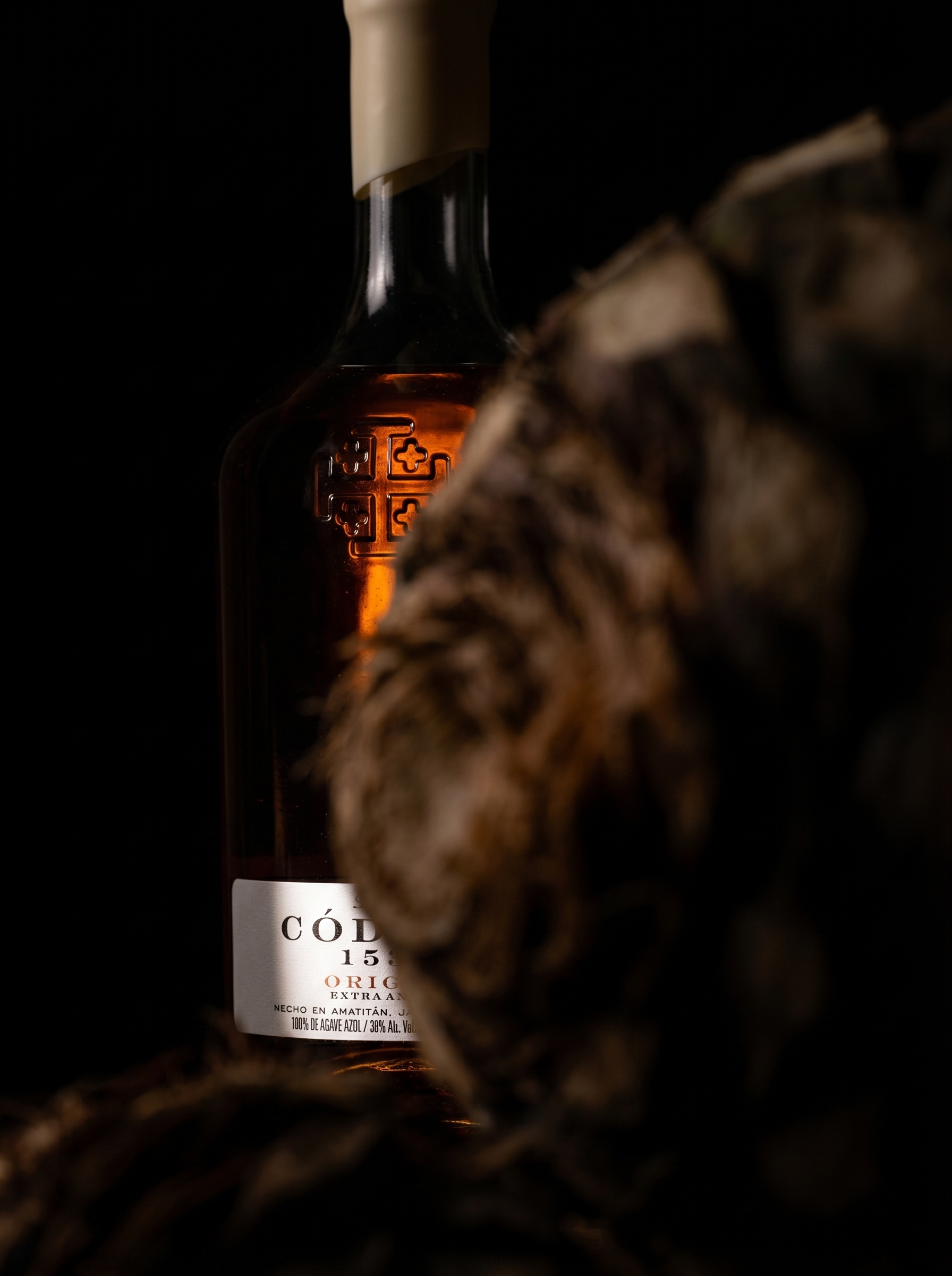 Código 1530 tequila campaign frame